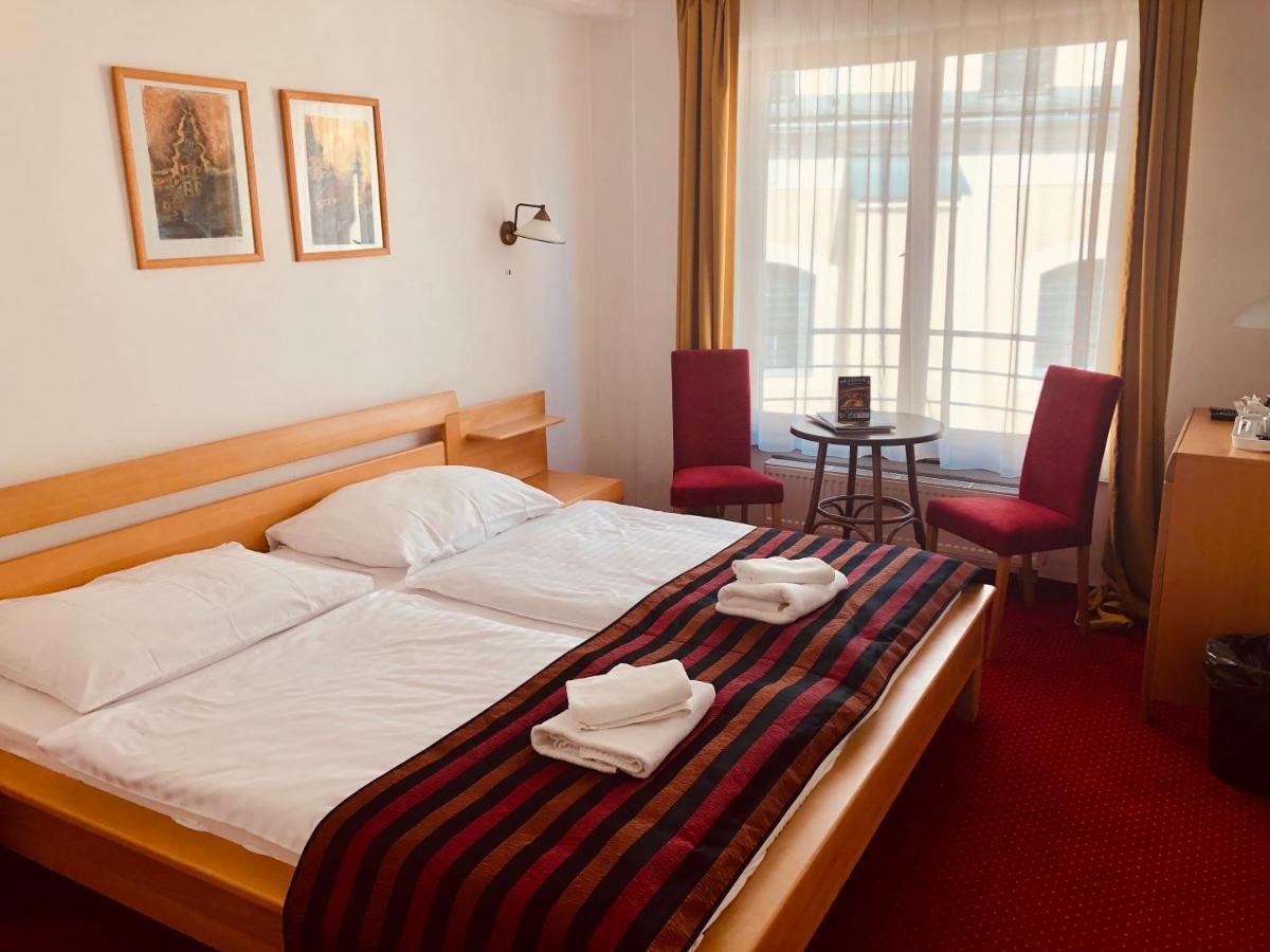 Hotel & Penzion Grand Matej Banska Stiavnica Exterior photo